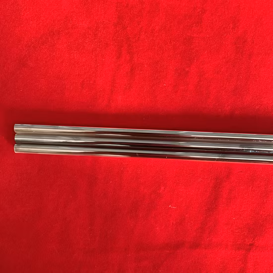 Tubo in vetro al quarzo bianco latte con pellicola cromata